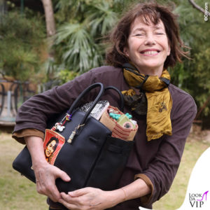 Jane Birkin con la borsa Hermes che porta il suo nome