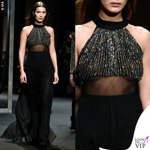 Bella Hadid sfila per Alberta Ferretti FW 18-19