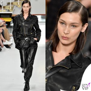 Bella Hadid sfila per Tod's FW 18-19