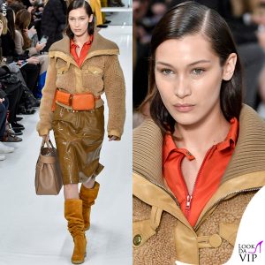 Bella Hadid sfila per Tod's FW 18-19
