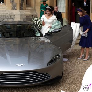 l'auto di lusso: una Aston Martin DB10