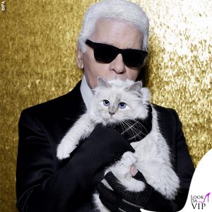 con l'amata gatta Choupette