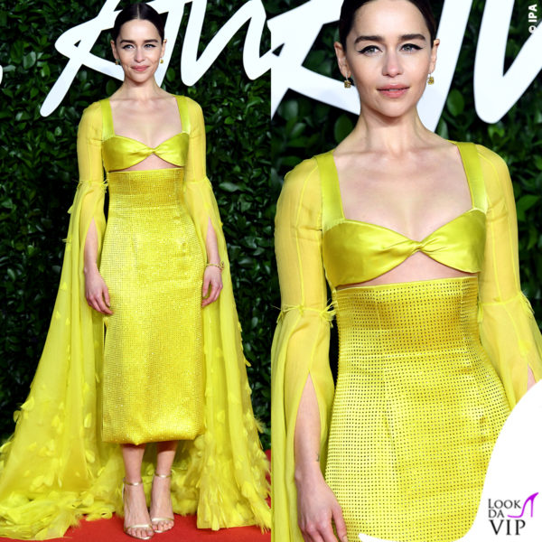 Emilia Clarke i British Fashion Awards 200 incantevole in Schiaparelli