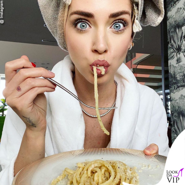 Chiara Ferragni non rinuncia agli spaghetti
