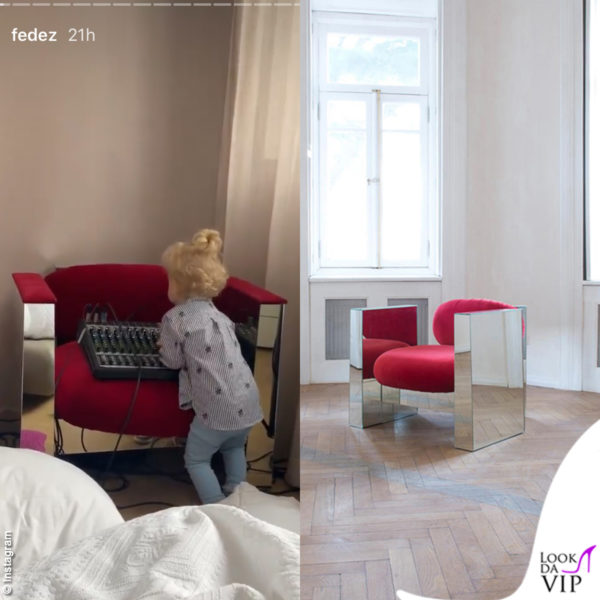 E' la poltrona Invisible Armchair by Rooms. A casa Ferragnez sta in camera da letto 