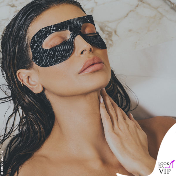 più che un prodotto cosmetico, sembra lingerie per lo sguardo