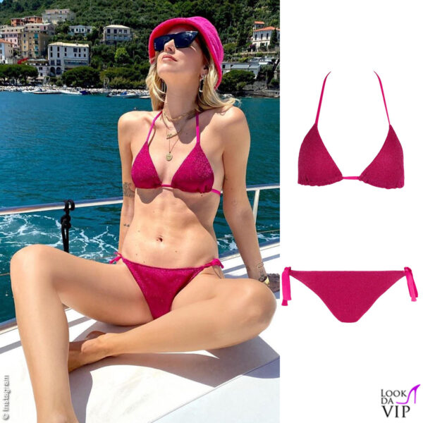Chiara Ferragni in barca con un costume Calzedonia 