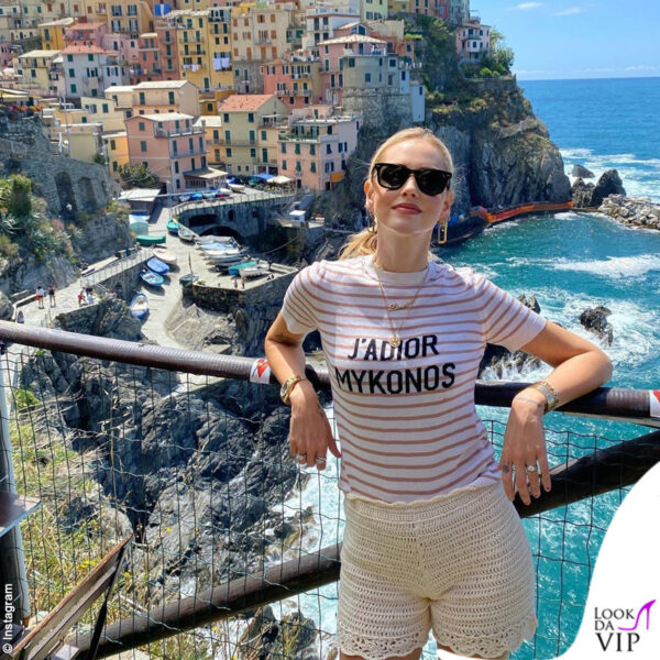 Chiara Ferragni in posa a Manarola 