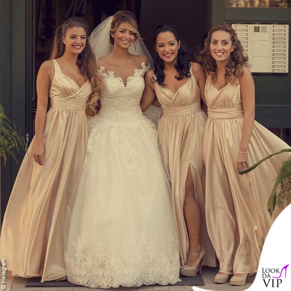 Alle nozze di Eleonora Brunacci e Mariano Di Vaio le damigelle avevano abiti color champagne