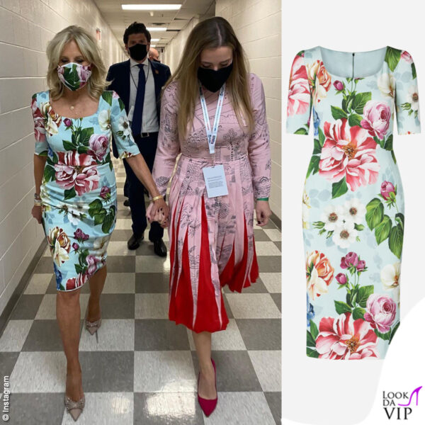 Jill Biden ha indossato un  vestito Dolce Gabbana. Qui con la figlia Ashley 