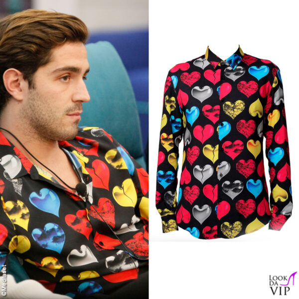 Grossi cuori sulla camicia Benevierre della 9 puntata