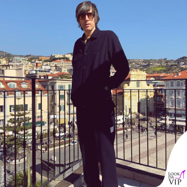 Bugo indosserà capi disegnati appositamente per lui da Marsem, Benevierre, Andrea Sagrini e Les Hommes