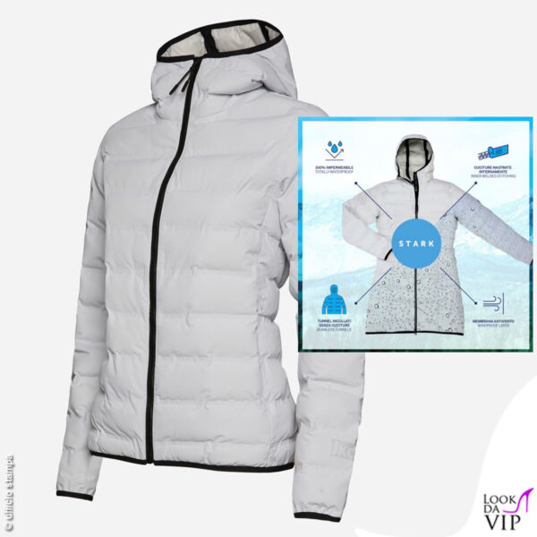 Tra i capi che producono, anche il piumino Jaked Stark Pro con l'imbottitura realizzata in fibra riciclata da bottiglie di plastica