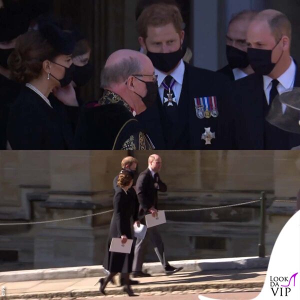 dopo la funzione William, Kate e Harry si sono soffermati qualche secondo con l'arcivescovo di Canterbury poi hanno camminato verso le auto, in una passeggiata che è già storica 