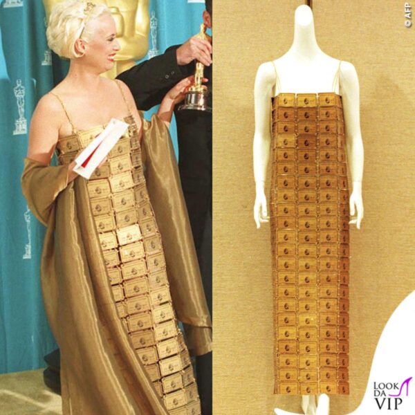  Oscar 1995: l'abito di Lizzy Gardiner è stato creato assemblando carte di credito American Express Gold (vere ma scadute).