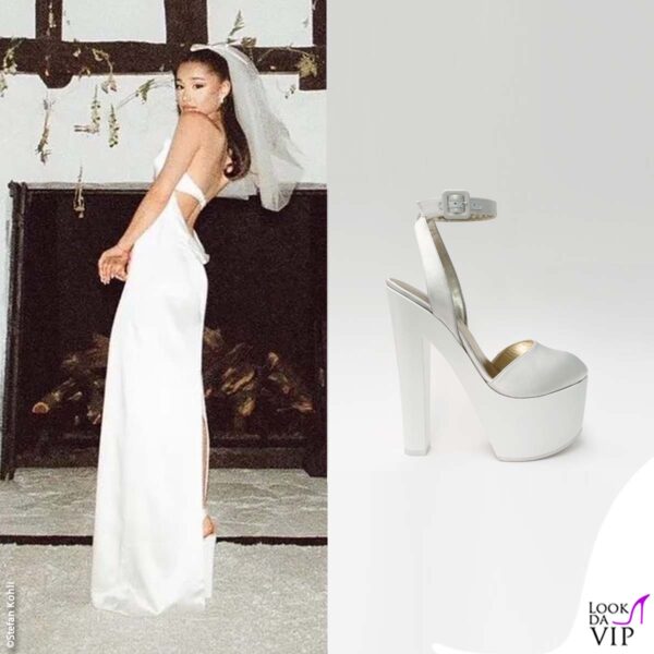 abito Vera Wang, platform Giuseppe Zanotti, gioielli Lorraine Schwartz