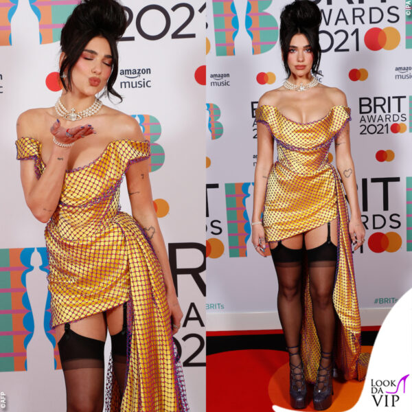 Dua Lipa sul red carpet dei Brit Awards 2021 