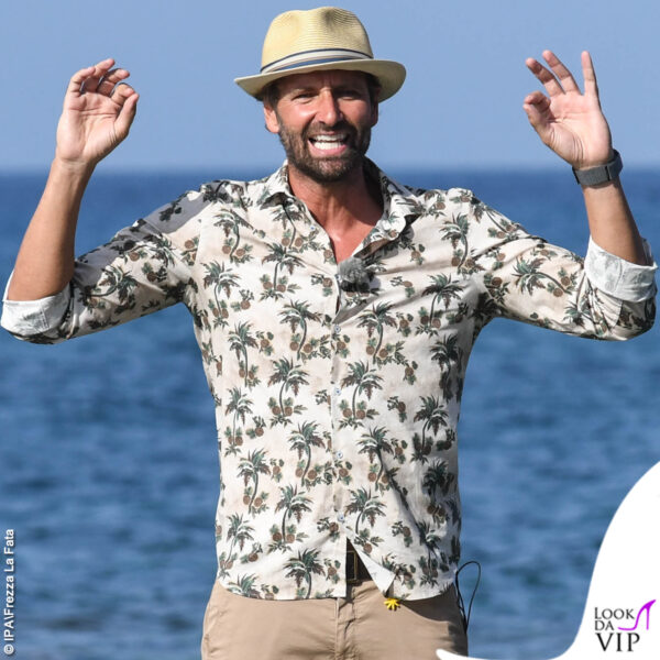 Noci di cocco per l'11ma puntata: total look Manuel Ritz
