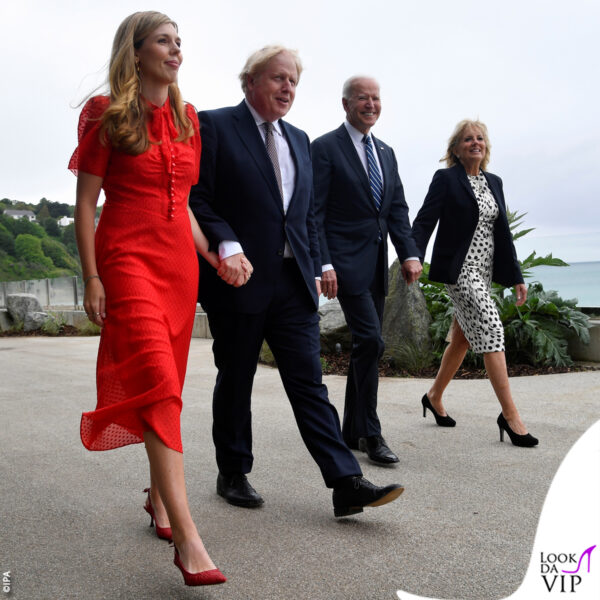 Carrie Symonds con il marito Boris Johnson e Jill Biden con il marito Joe Biden