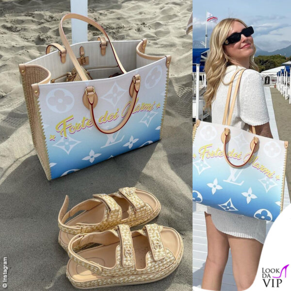 Chiara Ferragni anche in spiaggia sfoggia una borsa firmata: cosa contiene la Louis Vuitton Onthego Forte dei Marmi?