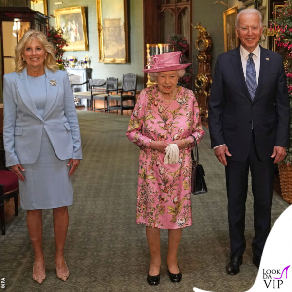 La Regina ha offerto il tè ai coniugi Biden 
