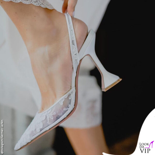 Scarpe slingback in pizzo Amina Muaddi