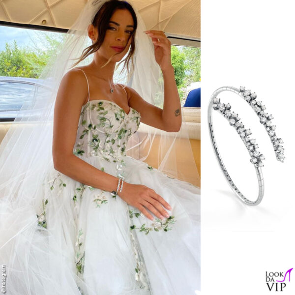 L'abito da sposa Monique Lhuillier di Giulia era impreziosito dai gioielli Damiani 2