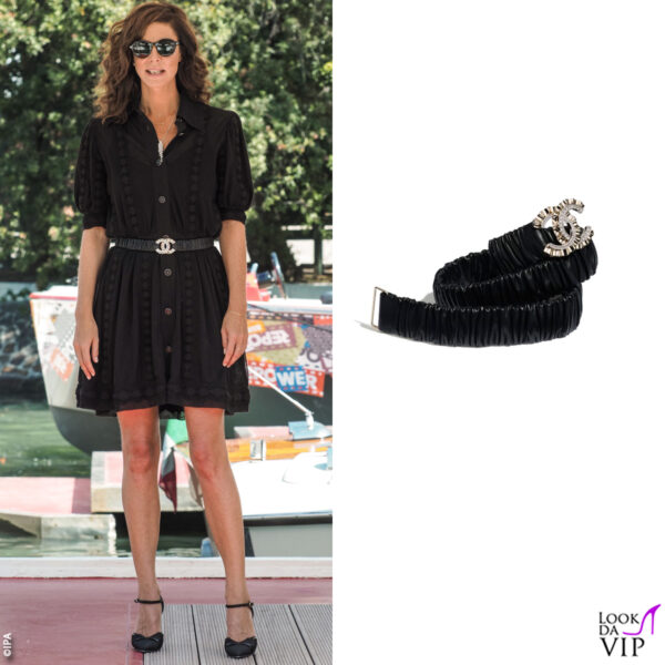 Anna Mouglalis (cintura Chanel)