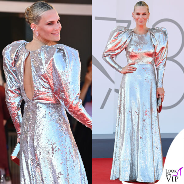 Molly Sims in Carolina Herrera 