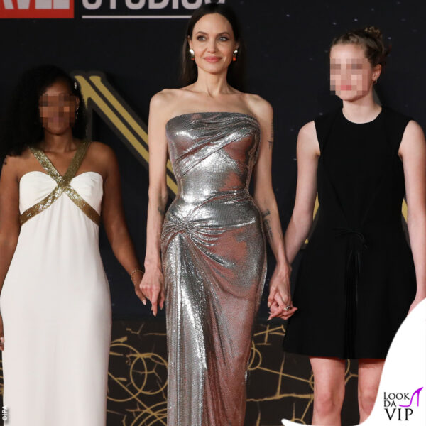 Angelina Jolie con le figlie Zahara e Shiloh sul red carpet di Eternals alla Festa del Cinema di Roma