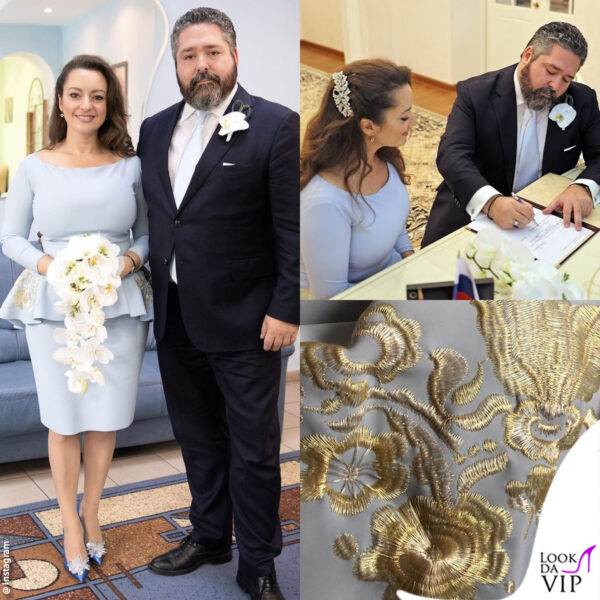 l'azzurro ghiaccio usato per il vestito è il colore dell'Ordine Imperiale di Sant'Andrea apostolo "il primo chiamato"