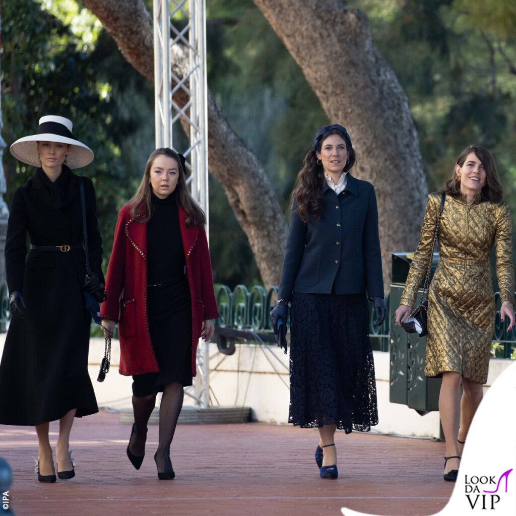 sfida di stile tra charlotte casiraghi e le altre reali di monaco