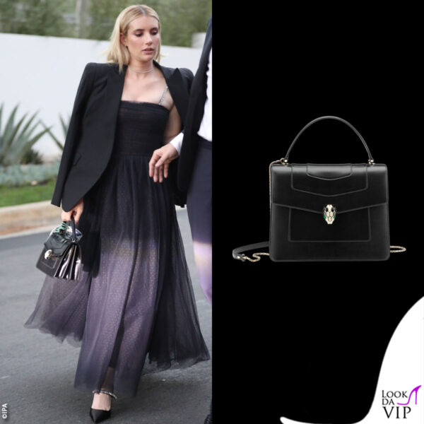 total black anche per Emma Roberts (borsa Bulgari) 