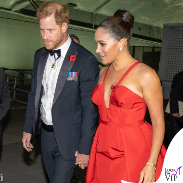 Meghan non avrebbe potuto indossare un vestito così esuberante quando era una senior royal 