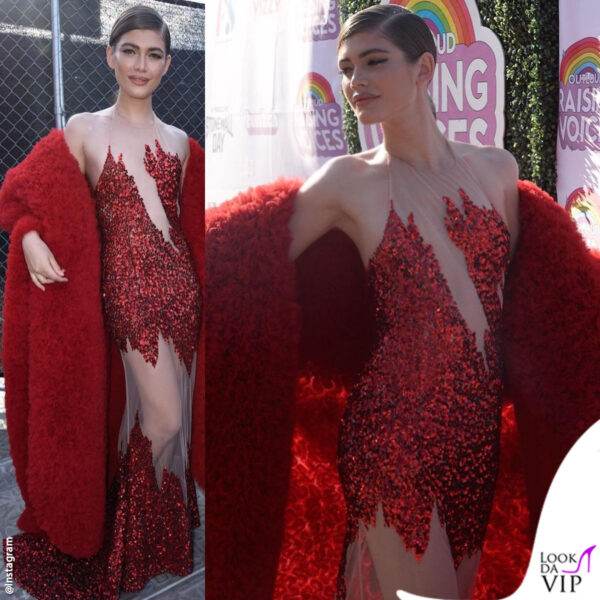 Oltre che modella, Valentina è anche attivista per i diritti della comunità LGBTQI+ (al Pride 2021 di Los Angeles in Moschino)