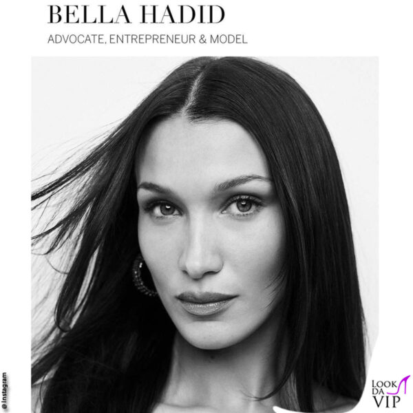Con questo scatto in bianco e nero Victoria's Secret ha annunciato la nuova collaborazione con Bella Hadid 