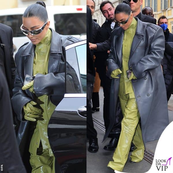 Completo in pelle verde e trench lunghissimo 