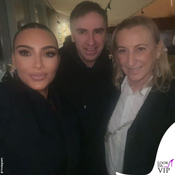 Kim a fine sfilata con Miuccia Prada e Raf Simons 