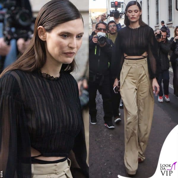 Bianca Balti mixa nero e beige 
