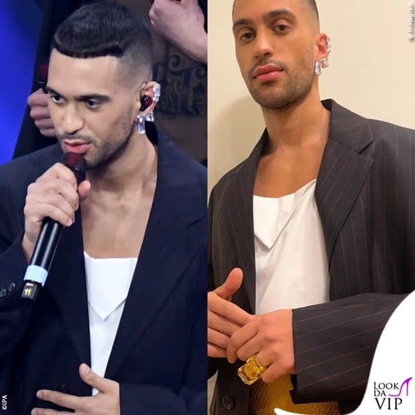 Maxi anello e orecchini vistosi per Mahmood (outfit Prada, gioielli Swarovski) 