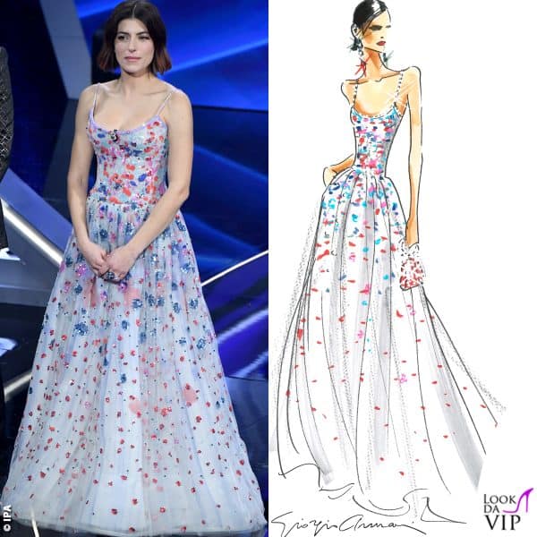 questo abito con applicazioni floreali è perfetto per Sanremo 