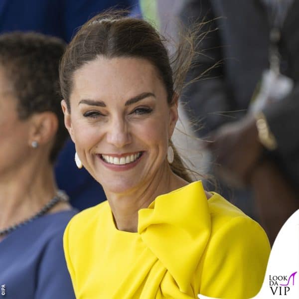 La Middleton ha provato a spegnere la polemiche a colpi di sorrisi 