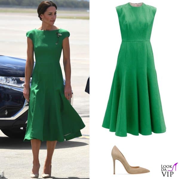 Kate con un abito verde di Emilia Wickstead e pump Gianvito Rossi 