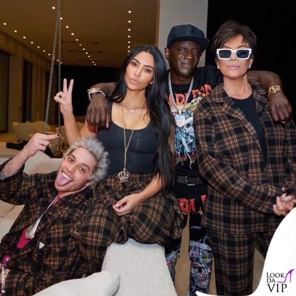 il primo scatto social è comparso a novembre sul profilo del rapper Flavor Flav 