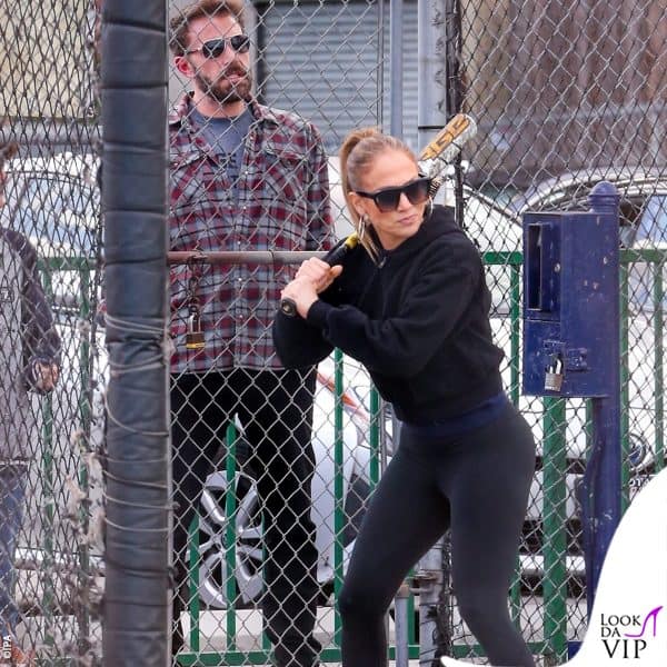 al match anche JLo si è cimentata con la mazza