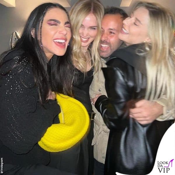 Chiara con gli amici Chiara Ferragni, Veronica Ferraro e Angelo Tropea 