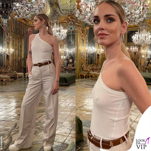 Chiara in pendant con la sala 