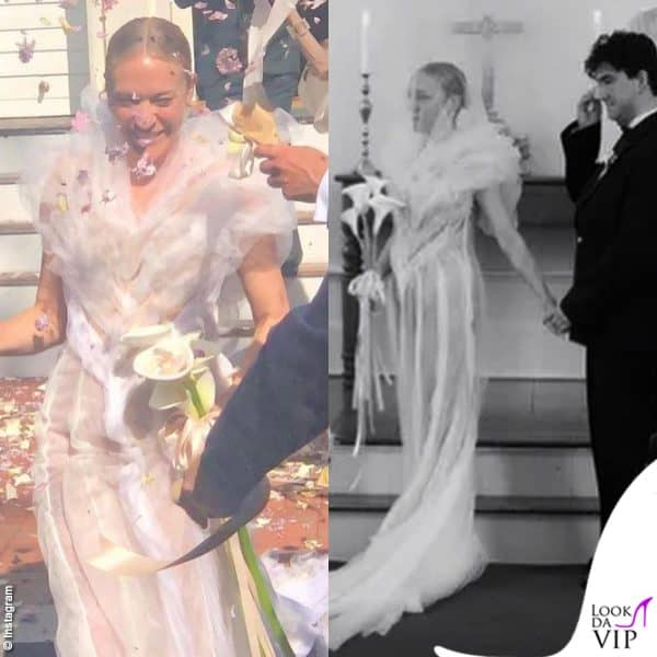 Per la cerimonia la sposa ha scelto un look Jean Paul Gaultier, ma è solo uno dei tre che ha sfoggiato