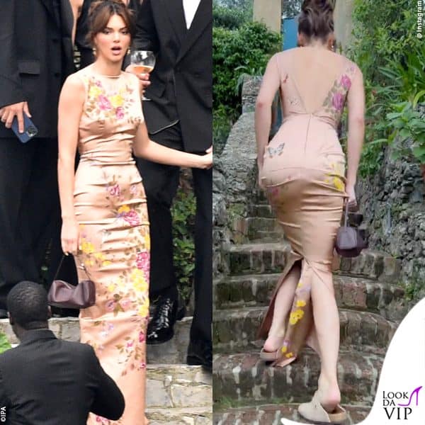 Il vestito di Kendal Jenner è aderentissimo 