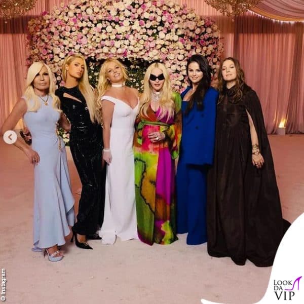 Le vip invitate: Donatella Versace, Paris Hilton, Madonna, Selena Gomez e Drew Barrymore 